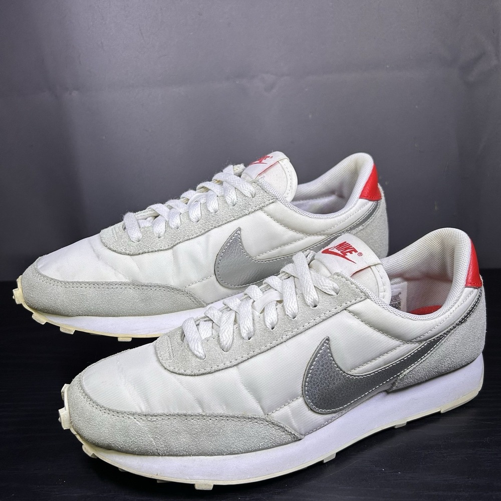 Nike Daybreak Women's Running Shoes Size 7.5 Summit White Silver Red CK2351-105 - Picture 2 of 11
